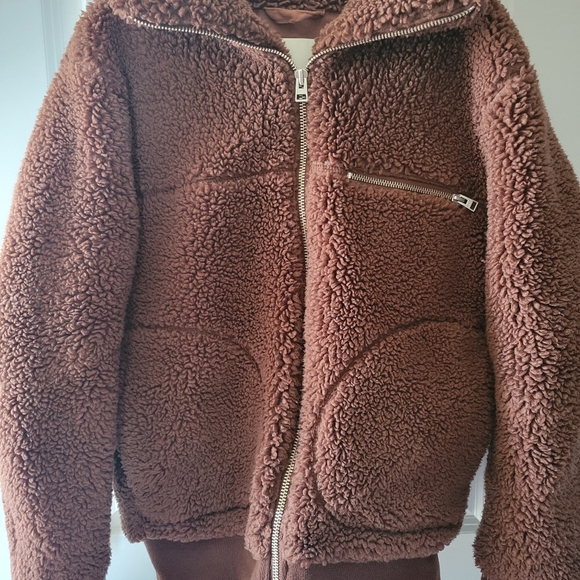 Aritzia teddy jacket - Picture 2 of 5